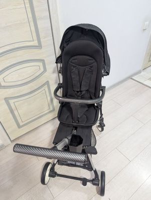 Детская коляска (почти новая)