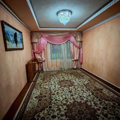 Ивановскийда адлия томонда 3хонали 2этажда кв ижарага берилади
