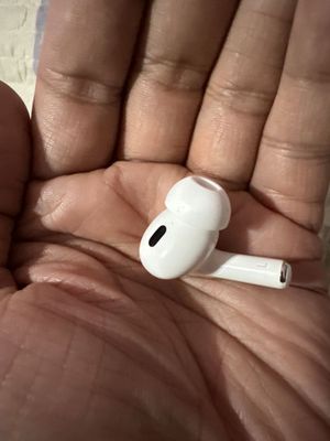 Airpods pro 2 левый наушник A3047/A3048 Type-C и A2698/A2699