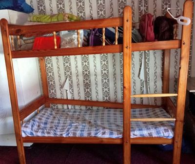 Kravat sotiladi 600.000 so'mga
