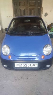 Матиз сотилади , йили 2003. Нархи 2500 $ ками бор.