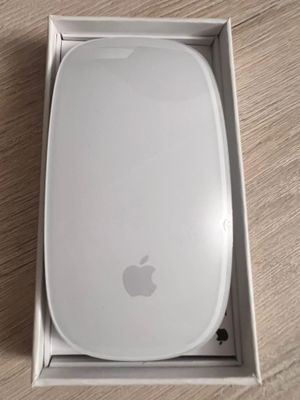 Мышка Apple 2 ( открыли коробку,не пользовались)