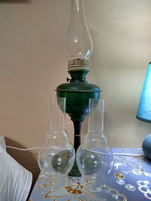 Продам старинную лампу