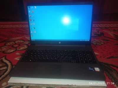 Hp laptop model 15s satiladi