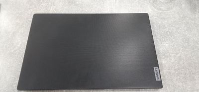 Lenovo notebook sotiladi