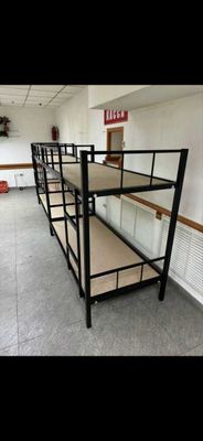 2 etajli krovat metalicheskiy