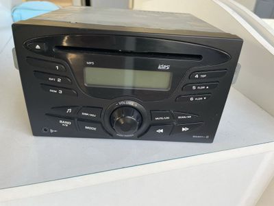 Автомагнитола жэнтра состояние хорошеее