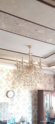 Продается красивая люстра