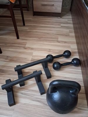 Гиря 16 кг (продано), пара гантелей по 5 кг, металлические упоры
