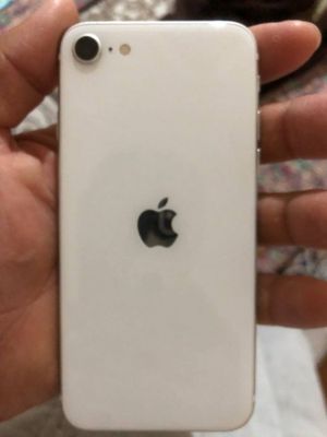 Iphone se polni radnoy