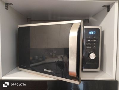 Микроволновый печь Samsung сотилади.