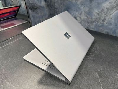 Microsoft Surface Book 2