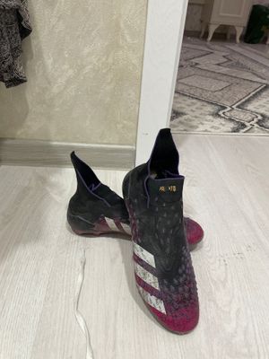 Predator sotiladi narxi 250