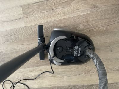 СРОЧНА СОТИЛАДИ 1300w самсунг