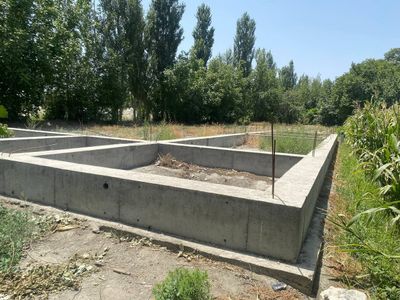 Yer uchastka sotiladi