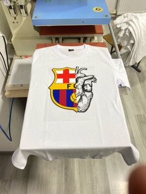 Brendingiz tushirilgan futbolkalar Chegirma narxda