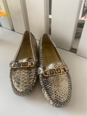 Продоеться макасима