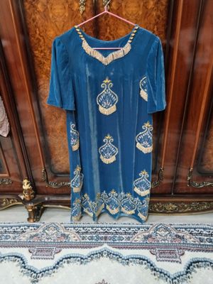 Yangi kiyilmagan sarpo kuylak