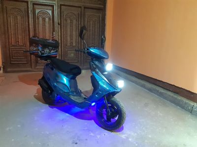 skuter Yamaha benzin