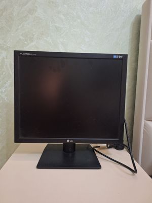 Продаю монитор LG