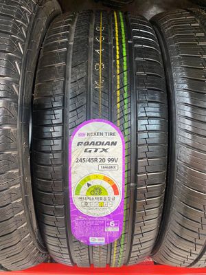 Nexen Roadian GTX 245/45R20