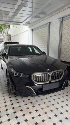 BMW I5 35L 2024 года