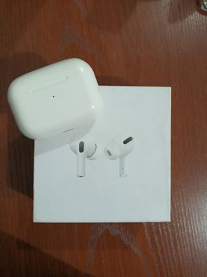 Airpods .