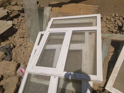 akfa romlar 4ta bor eni 95sm boy 120sm 1tasi550min
