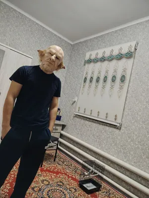 Maska helloving teatrdagilarga