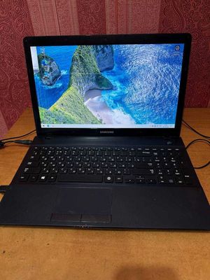 Ноутбук Samsung NP270E