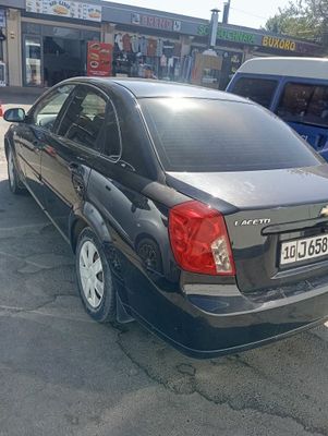 Lasetti avtomat 1.8 2010 yil