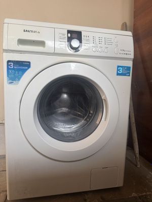 Kir mashina sotiladi
