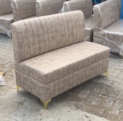 Kafe va restoranlar uchun divan