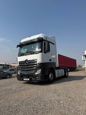 Mercedes Actros. Евро 6. 2017 й. Сотилади .