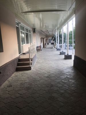 Tayyor 18 sotok hovli sotiladi Navoi kalxoz eski raddom oldida