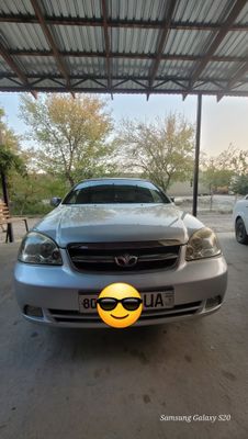 Lasetti Daewoo motor 2 obyom yili 2005 polni radnoy
