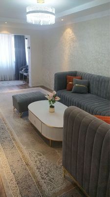 Новый шикарный диван для гостинной