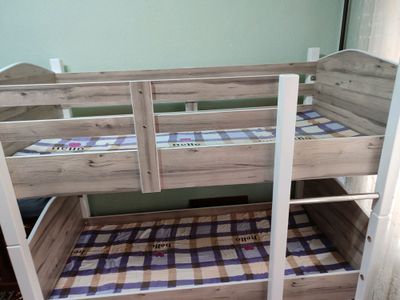 2 etajli kravat 2.500.000 yengide iwlatilinmagan