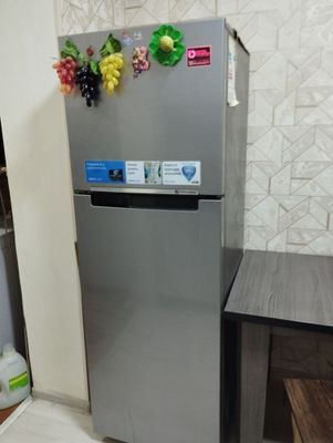 Холодильник Samsung
