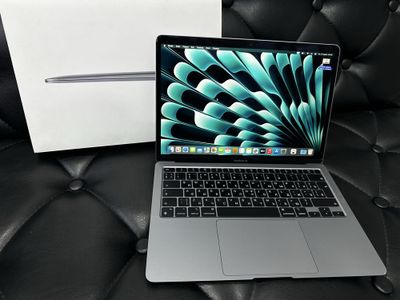 Apple MacBook Air M1 в средном состоянии