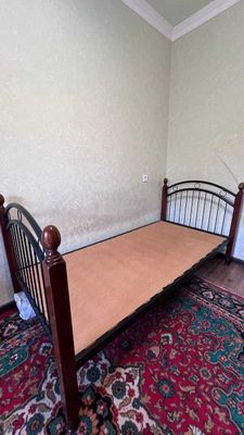 Продам односпальную кровать