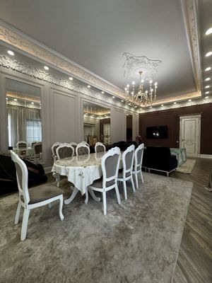 Продается дом 5 комнат на Глинке, ор-р: 8 роддом, 380 м²