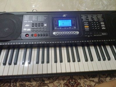 Yangi sintezator elektron pianino sotiladi