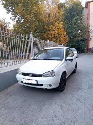 Машына Лада калина