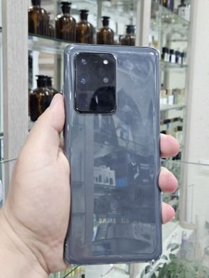 Samsung S20 ultra xotirasi 12/256GB