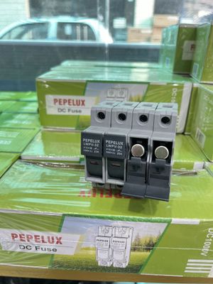 Quyosh panellari uchun kabel avtomat connector
