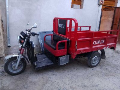 Xunjie муравей сотилади