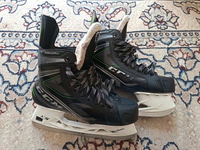 Ccm konki sotiladi 42 razmer