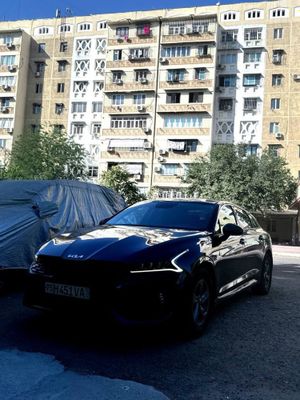 Kia K5 2L 2023 Metani bilan