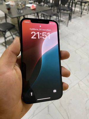 iPhone 12